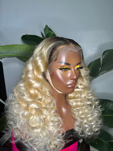 Blonde Bombshell (22” Frontal)